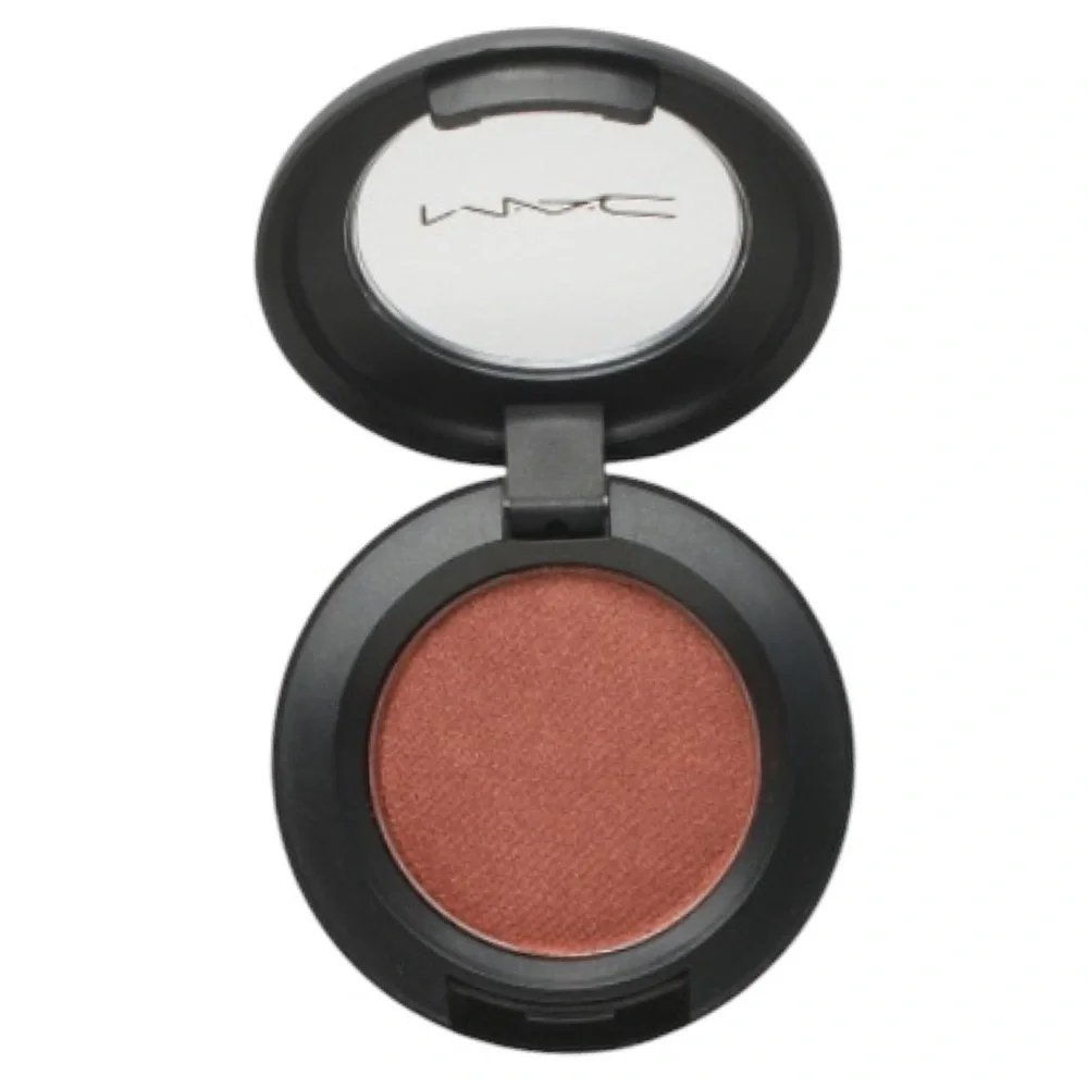 MAC Highly Pigmented Eyeshadow, (Coppering Veluxe Pearl) (NWT)